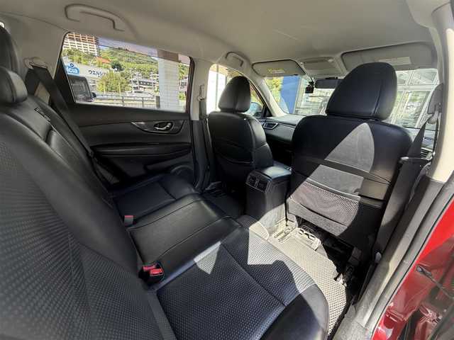 日産 エクストレイル ハイブリッド 20X エマージェンシーブレーキ 兵庫県 2015(平27)年 8.4万km バーニングレッド (株)IDOMが運営する【じしゃロン神戸名谷店】の自社ローン専用車両になりますこちらは現金またはオートローンご利用時の価格です。自社ローンご希望の方は別途その旨お申付け下さい/純正SDナビ/(フルセグTV/CD/DVD/AUX/USB/Bluetooth)/バックカメラ/全方位カメラ/クルーズコントロール/シートヒーター(D＋N席)/横滑り防止装置/ABS/前後コーナーセンサー/オートライト/ETC/前後ドライブレコーダー(ZDR-016)/スマートキー/スペアキー1本/ルーフキャリアー