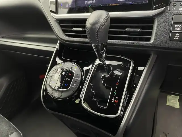 トヨタ ヴォクシー ZS 煌Ⅲ 宮城県 2021(令3)年 5.5万km ブラック アルパイン１１型ナビ　/両側パワースライドドア　/プリクラッシュセーフティ　/レーンディパーチャーアラート　/オートマチックハイビーム　/クリアランスソナー　/クルーズコントロール/ＥＴＣ　/バックカメラ　/ハーフレザー　/ＬＥＤヘッドランプ/後席オートエアコン/充電用USBポート/純正16インチAW/禁煙