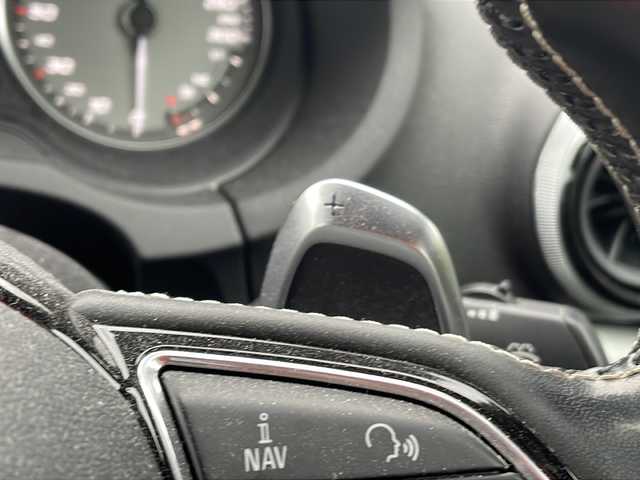 アウディ Ｓ３ セダン 岐阜県 2014(平26)年 8.7万km シルバー 純正ナビ/前席シートヒーター/前席パワーシート/黒革シート/クルーズコントロール/アイドリングストップ/電子パーキング/プッシュスタート/パドルシフト