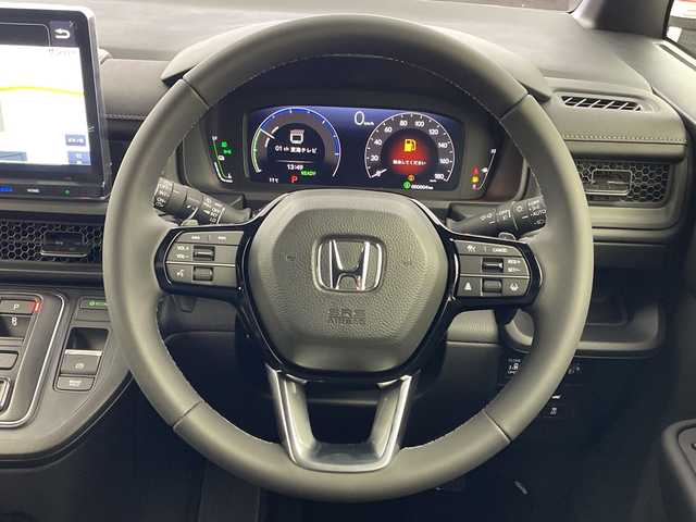 ホンダ ステップワゴン スパーダ eHEV 岐阜県 2025(令7)年 0.1千km プラチナホワイトパール 純正ナビ/(Bluetooth.CD.DVD.フルセグTV)/追従型クルーズコントロール/レーンキープアシスト/横滑り防止/衝突軽減ブレーキ/両側パワースライドドア/パワーバックドア/LEDヘッドライト/オートライト/オートマチックハイビーム/シートヒーター/パドルシフト/バックカメラ/電動格納ミラー/革巻きステアリング