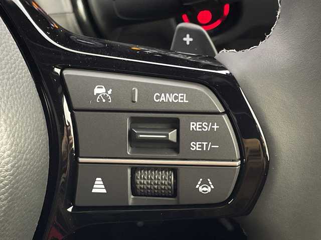 ホンダ ステップワゴン スパーダ eHEV 岐阜県 2025(令7)年 0.1千km プラチナホワイトパール 純正ナビ/(Bluetooth.CD.DVD.フルセグTV)/追従型クルーズコントロール/レーンキープアシスト/横滑り防止/衝突軽減ブレーキ/両側パワースライドドア/パワーバックドア/LEDヘッドライト/オートライト/オートマチックハイビーム/シートヒーター/パドルシフト/バックカメラ/電動格納ミラー/革巻きステアリング