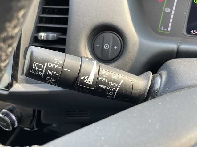 ホンダ フィット e:HEVホーム 道東・釧路十勝 2021(令3)年 2.6万km プラチナホワイトパール 4WD/純正８インチSDナビ　/(フルセグTV/ＤＶＤ再生/Ｂｌｕｅｔｏｏｔｈ接続)　/ＥＴＣ　/バックカメラ　/渋滞追従機能付アダプティブ・クルーズ・コントロール/前後コーナーセンサー　/レーンアシスト　/衝突軽減ブレーキ/横滑り防止装置/アイドリングストップ　/スマートキー/プッシュスタート　/純正ＬＥＤヘッドライト/純正フロアマット