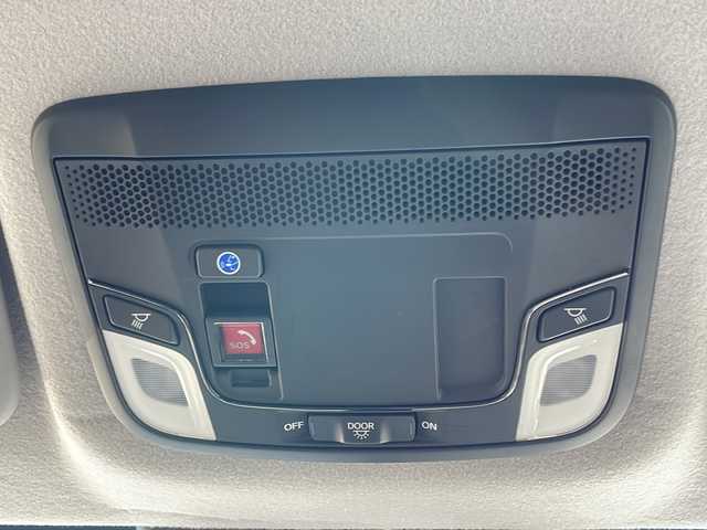 ホンダ フィット e:HEVホーム 道東・釧路十勝 2021(令3)年 2.6万km プラチナホワイトパール 4WD/純正８インチSDナビ　/(フルセグTV/ＤＶＤ再生/Ｂｌｕｅｔｏｏｔｈ接続)　/ＥＴＣ　/バックカメラ　/渋滞追従機能付アダプティブ・クルーズ・コントロール/前後コーナーセンサー　/レーンアシスト　/衝突軽減ブレーキ/横滑り防止装置/アイドリングストップ　/スマートキー/プッシュスタート　/純正ＬＥＤヘッドライト/純正フロアマット