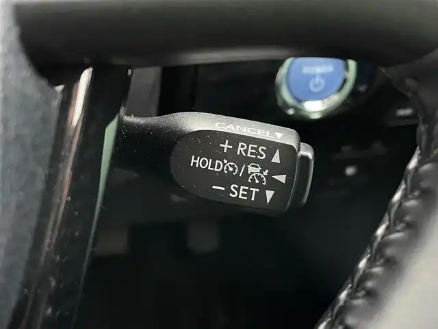 トヨタ プリウス A ツーリングセレクション 新潟県 2020(令2)年 5.4万km グレーメタリック 4WD/純正SDナビ(NSZT-W68T)/CD/DVD/BT/フルセグテレビ/バックカメラ/ETC2.0/ドライブレコーダー/衝突被害軽減ブレーキ/レーンキープアシスト/クルーズコントロール/革シート/シートヒーター /運転席パワーシート/コーナーセンサー/ステアリングスイッチ/スマートキー/プッシュスタート/LEDヘッドライト/オートライト/オートハイビーム/フォグランプ/純正17インチアルミホイール/社外17インチAW冬タイヤ車載