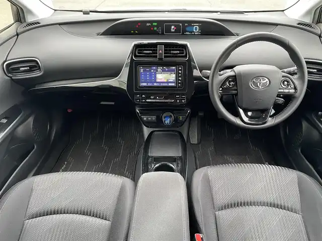 トヨタ プリウス A 静岡県 2019(令1)年 6.1万km ホワイトパールクリスタルシャイン 純正ナビ/・フルセグTV/・Bluetooth接続/・DVD再生/トヨタセーフティーセンス/HUD/パークアシスト/追従クルコン/モデリスタエアロ（F/S/R）/前後コーナーセンサー/プッシュスタート/スマートキー/スペアキー/D席パワーシート/LEDオートライト/オートハイビーム/ドラレコ/ビルトインETC2.0/取扱説明書