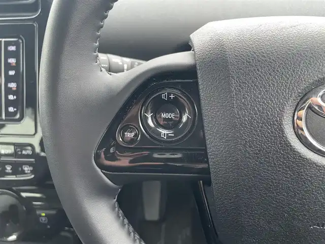 トヨタ プリウス A 静岡県 2019(令1)年 6.1万km ホワイトパールクリスタルシャイン 純正ナビ/・フルセグTV/・Bluetooth接続/・DVD再生/トヨタセーフティーセンス/HUD/パークアシスト/追従クルコン/モデリスタエアロ（F/S/R）/前後コーナーセンサー/プッシュスタート/スマートキー/スペアキー/D席パワーシート/LEDオートライト/オートハイビーム/ドラレコ/ビルトインETC2.0/取扱説明書