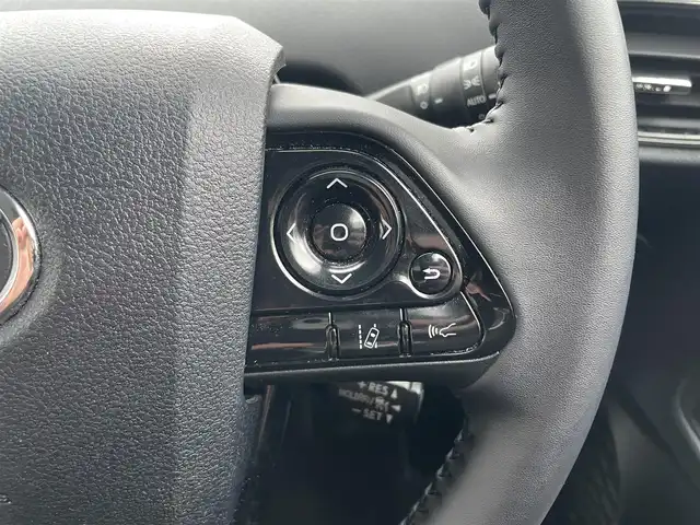 トヨタ プリウス A 静岡県 2019(令1)年 6.1万km ホワイトパールクリスタルシャイン 純正ナビ/・フルセグTV/・Bluetooth接続/・DVD再生/トヨタセーフティーセンス/HUD/パークアシスト/追従クルコン/モデリスタエアロ（F/S/R）/前後コーナーセンサー/プッシュスタート/スマートキー/スペアキー/D席パワーシート/LEDオートライト/オートハイビーム/ドラレコ/ビルトインETC2.0/取扱説明書