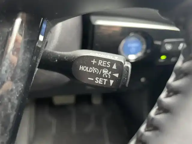 トヨタ プリウス A 静岡県 2019(令1)年 6.1万km ホワイトパールクリスタルシャイン 純正ナビ/・フルセグTV/・Bluetooth接続/・DVD再生/トヨタセーフティーセンス/HUD/パークアシスト/追従クルコン/モデリスタエアロ（F/S/R）/前後コーナーセンサー/プッシュスタート/スマートキー/スペアキー/D席パワーシート/LEDオートライト/オートハイビーム/ドラレコ/ビルトインETC2.0/取扱説明書