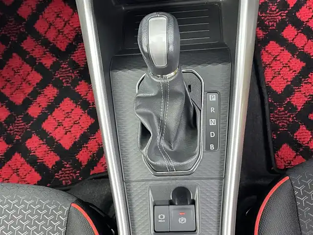 トヨタ ライズ Z 千葉県 2022(令4)年 1.2万km シャイニングホワイトパール 禁煙車/スマートアシスト/・衝突警報機能/・衝突回避支援ブレーキ機能/・標識認識機能/・先行車発進お知らせ機能/・全車速追従機能付ACC/・レーンキープコントロール/・車線逸脱警報機能/・車線逸脱抑制制御機能/・ふらつき警報/・路側逸脱警報/・BSM/・オートハイビーム/社外9インチナビ/CD/DVD/Bluetooth/フルセグ/アラウンドビューモニター/レーダークルーズコントロール/LEDオートライト/シートヒーター/純正17インチアルミホイール/オートエアコン/プッシュスタート/スマートキー