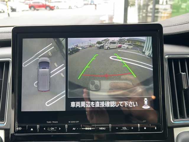 三菱 デリカＤ：５ P 岐阜県 2021(令3)年 3.3万km ウォームホワイトパール 登録時走行距離32590km/純正10.1型ナビ/全方位モニター/フルセグテレビ/後席フリップダウンモニター/シートヒーター/ステアリングヒーター/パワーシート/両側パワースライドドア/オートステップ/パドルシフト/スマートキー/プッシュスタート/USB接続/ETC/Bluetooth接続/クルーズコントロール/社外フロアマット/純正アルミホイール/LEDヘッドライト/オートライト/レーンキープアシスト