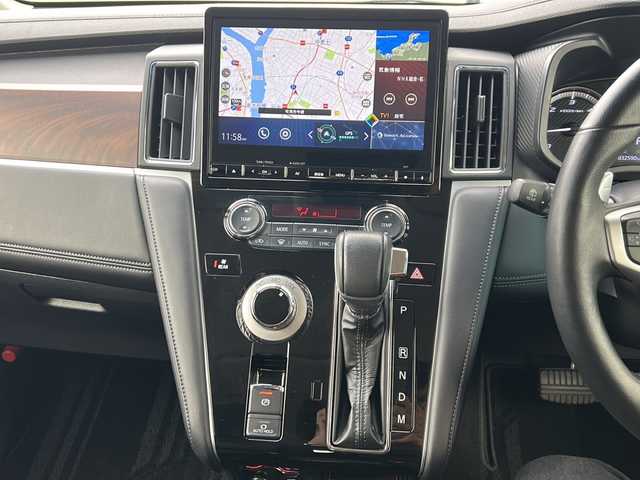 三菱 デリカＤ：５ P 岐阜県 2021(令3)年 3.3万km ウォームホワイトパール 登録時走行距離32590km/純正10.1型ナビ/全方位モニター/フルセグテレビ/後席フリップダウンモニター/シートヒーター/ステアリングヒーター/パワーシート/両側パワースライドドア/オートステップ/パドルシフト/スマートキー/プッシュスタート/USB接続/ETC/Bluetooth接続/クルーズコントロール/社外フロアマット/純正アルミホイール/LEDヘッドライト/オートライト/レーンキープアシスト