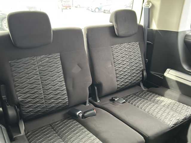 三菱 デリカＤ：５ P 岐阜県 2021(令3)年 3.3万km ウォームホワイトパール 登録時走行距離32590km/純正10.1型ナビ/全方位モニター/フルセグテレビ/後席フリップダウンモニター/シートヒーター/ステアリングヒーター/パワーシート/両側パワースライドドア/オートステップ/パドルシフト/スマートキー/プッシュスタート/USB接続/ETC/Bluetooth接続/クルーズコントロール/社外フロアマット/純正アルミホイール/LEDヘッドライト/オートライト/レーンキープアシスト