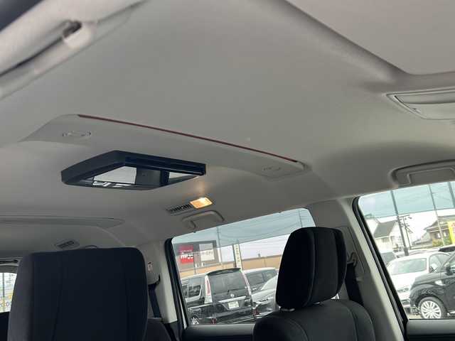 三菱 デリカＤ：５ P 岐阜県 2021(令3)年 3.3万km ウォームホワイトパール 登録時走行距離32590km/純正10.1型ナビ/全方位モニター/フルセグテレビ/後席フリップダウンモニター/シートヒーター/ステアリングヒーター/パワーシート/両側パワースライドドア/オートステップ/パドルシフト/スマートキー/プッシュスタート/USB接続/ETC/Bluetooth接続/クルーズコントロール/社外フロアマット/純正アルミホイール/LEDヘッドライト/オートライト/レーンキープアシスト