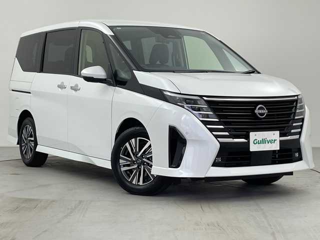 日産 セレナ e－パワー ハイウェイスター V 愛知県 2025(令7)年 0.1千km プリズムホワイト 純正12.3インチナビ/【Bluetooth/フルセグTV/AppleCarPlay/AM/FM】/純正後席モニター/全方位カメラ/両側パワースライドドア/ハンズフリースライドドア/衝突被害軽減ブレーキ/レーンアシスト/ブラインドスポットモニター/コーナーセンサー/レーダークルーズコントロール/置くだけ充電/ドライブモード切替/ETC2.0/前後ドライブレコーダー/サンシェード/HDMI/スマートキー/プッシュスタート/ステアリングスイッチ/LEDオートライト/オートマチックハイビーム/電動格納ミラー/純正16インチアルミホイール