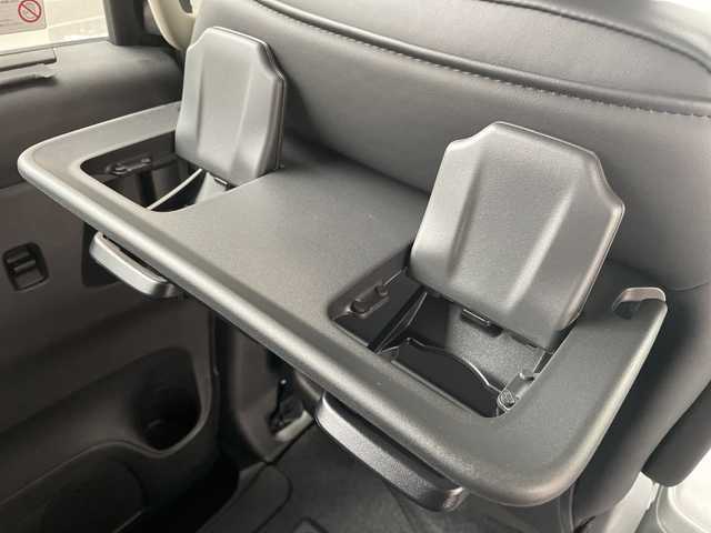 日産 セレナ e－パワー ハイウェイスター V 広島県 2025(令7)年 0.1千km ダイヤモンドブラック 登録済未使用車/登録時71ｋｍ/寒冷地仕様/・シートヒーター/・ステアリングヒーター/AC100V1500W電源/エマージェンシーブレーキ/車線逸脱警報/プロパイロット/ふらつき警報/踏み間違え防止/標識認識/先行車発進告知/コーナーセンサー/BSW/インテリジェントルームミラー/純正コネクティッドナビ/・フルセグ/Bluetooth/スマホ連携/HDMI/アラウンドビューモニター/ドライブレコーダー/ワイヤレス充電/ハンズフリー両側パワースライドドア/革巻きステアリング/LEDヘッドライト/フォグランプ/オートライト/電動パーキングブレーキ/オートホールド/スマートキー/プッシュスタート/スペアキー/ETC２．０/純正１６インチアルミホイール