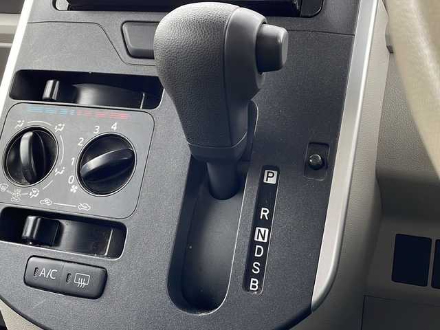 ダイハツ タント L SA Ⅲ 新潟県 2018(平30)年 5.7万km ブラックマイカメタリック 4WD/社外メモリナビ(AVIC-RZ501)/CD/DVD/BT/ETC/衝突被害軽減ブレーキ/レーンキープアシスト/ベンチシート/運転席シートヒーター /リモコンキー /オートハイビーム
