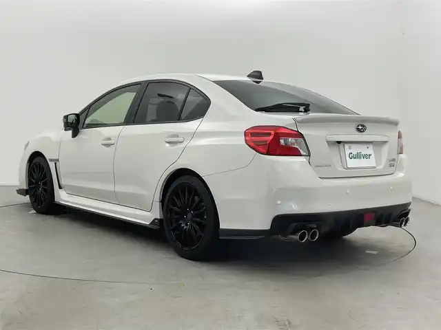 スバル ＷＲＸ Ｓ４ 2．0GT‐S アイサイト 富山県 2017(平29)年 2.6万km クリスタルホワイトP 純正ナビ（AM/FM/DVD/BT/フルセグ）/バックカメラ/ETC/レザーシート/D/N席パワーシート/D席メモリシート/シートヒーター/ブラインドスポットモニター/衝突被害軽減システム/レーダークルーズコントロール/レーンキープアシスト/コーナーセンサー/横滑り防止装置/オートLEDライト/STIブラック塗装アルミホイール/純正フロアマット/STIスポイラー（F/S/R）/ビルシュテイン製ダンパー/革巻きステアリング/ステアリングスイッチ/パドルシフト/スマートキー/スペアキー