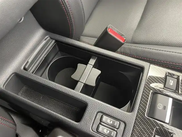 スバル ＷＲＸ Ｓ４ 2．0GT‐S アイサイト 富山県 2017(平29)年 2.6万km クリスタルホワイトP 純正ナビ（AM/FM/DVD/BT/フルセグ）/バックカメラ/ETC/レザーシート/D/N席パワーシート/D席メモリシート/シートヒーター/ブラインドスポットモニター/衝突被害軽減システム/レーダークルーズコントロール/レーンキープアシスト/コーナーセンサー/横滑り防止装置/オートLEDライト/STIブラック塗装アルミホイール/純正フロアマット/STIスポイラー（F/S/R）/ビルシュテイン製ダンパー/革巻きステアリング/ステアリングスイッチ/パドルシフト/スマートキー/スペアキー