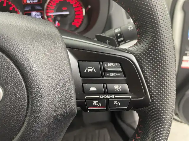 スバル ＷＲＸ Ｓ４ 2．0GT‐S アイサイト 富山県 2017(平29)年 2.6万km クリスタルホワイトP 純正ナビ（AM/FM/DVD/BT/フルセグ）/バックカメラ/ETC/レザーシート/D/N席パワーシート/D席メモリシート/シートヒーター/ブラインドスポットモニター/衝突被害軽減システム/レーダークルーズコントロール/レーンキープアシスト/コーナーセンサー/横滑り防止装置/オートLEDライト/STIブラック塗装アルミホイール/純正フロアマット/STIスポイラー（F/S/R）/ビルシュテイン製ダンパー/革巻きステアリング/ステアリングスイッチ/パドルシフト/スマートキー/スペアキー
