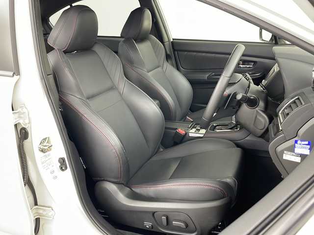 スバル ＷＲＸ Ｓ４ 2．0GT‐S アイサイト 道央・札幌 2017(平29)年 2.6万km クリスタルホワイトP ・４WD/・社外ナビ(TV&BT&DVD&CD録&USB)/・バックカメラ/・左サイドカメラ/・アイサイトVerIII/・ブラインドスポットモニター/・横滑り防止/・社外ETC/・レザーシート/・前席シートヒーター&パワーシート/・純正F・S・Rスポイラー/・パドルシフト/・ドアミラーヒーター/・フロントワイパーデアイサー/・オートライト/・オートマチックハイビーム/・LEDヘッドライト/・スマートキー/・スペアキー