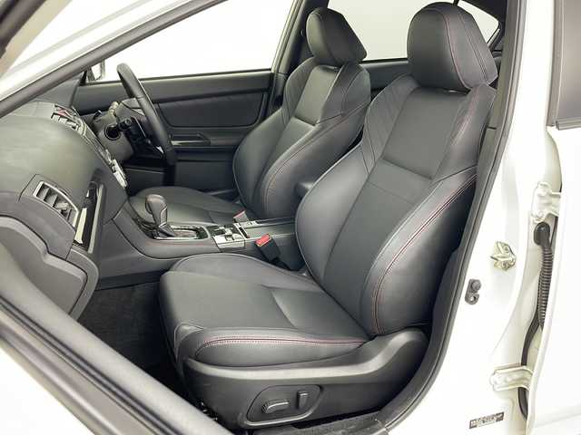 スバル ＷＲＸ Ｓ４ 2．0GT‐S アイサイト 道央・札幌 2017(平29)年 2.6万km クリスタルホワイトP ・４WD/・社外ナビ(TV&BT&DVD&CD録&USB)/・バックカメラ/・左サイドカメラ/・アイサイトVerIII/・ブラインドスポットモニター/・横滑り防止/・社外ETC/・レザーシート/・前席シートヒーター&パワーシート/・純正F・S・Rスポイラー/・パドルシフト/・ドアミラーヒーター/・フロントワイパーデアイサー/・オートライト/・オートマチックハイビーム/・LEDヘッドライト/・スマートキー/・スペアキー