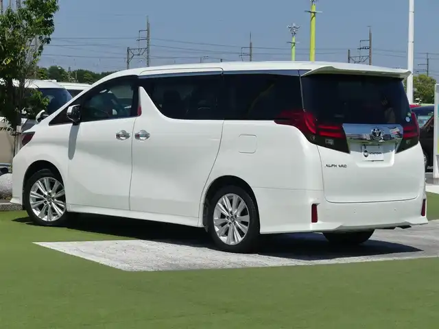トヨタ アルファード S 千葉県 2016(平28)年 6万km ホワイトパールクリスタルシャイン 両側パワースライドドア/バックドアイージークローザー/社外メモリーナビ/地デジTV/【DVD/CD再生機能　Bluetooth接続】/バックカメラ/フリップダウンモニター（RSH10S-L）/ドライブレコーダー（前後撮影）【CSD-790FHG】/革巻きステアリング/ステアリングスイッチ/後席オットマン/ETC/LEDヘッドライト/フォグライト/ウインカーミラー/クリアランスソナー/純正18インチアルミホイル/サイド/カーテンエアバッグ/スマートキー