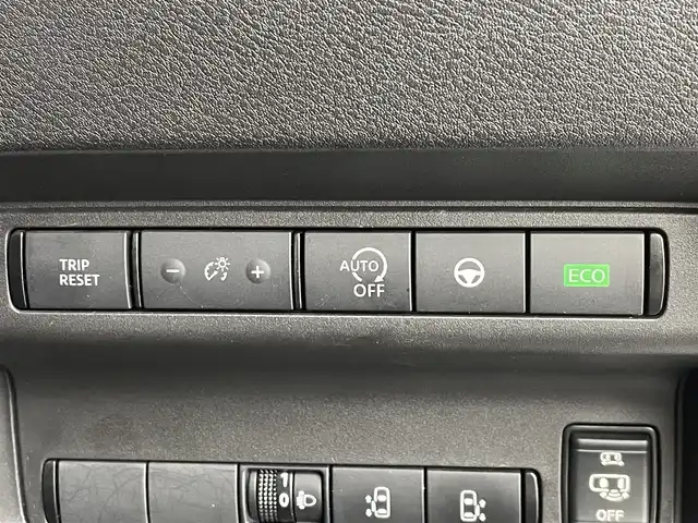 日産 セレナ ハイウェイスター V 大分県 2022(令4)年 7.7万km パールⅡ 純正ナビ/（AM/FM/BT/フルセグTV）/インテリジェントクルーズコントロール/バックカメラ/アラウンドビューモニター/ブラインドスポットモニター/両側パワースライドドア/ビルトインETC/クリアランスソナー/LEDライト/オートパーキングブレーキ/純正16インチアルミホイール/横滑り防止装置/衝突被害軽減システム/ウインカーミラー/スペアキー×１/取扱説明書/保証書