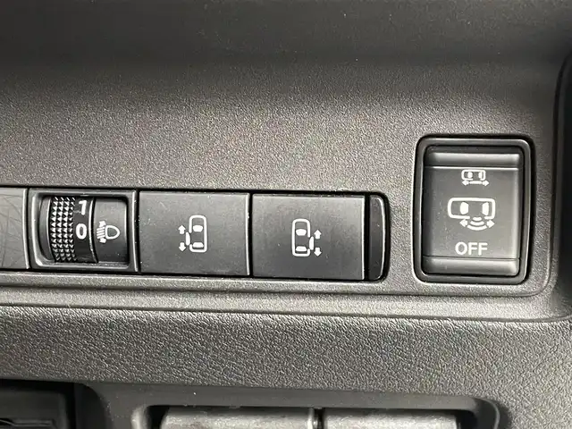 日産 セレナ ハイウェイスター V 大分県 2022(令4)年 7.7万km パールⅡ 純正ナビ/（AM/FM/BT/フルセグTV）/インテリジェントクルーズコントロール/バックカメラ/アラウンドビューモニター/ブラインドスポットモニター/両側パワースライドドア/ビルトインETC/クリアランスソナー/LEDライト/オートパーキングブレーキ/純正16インチアルミホイール/横滑り防止装置/衝突被害軽減システム/ウインカーミラー/スペアキー×１/取扱説明書/保証書