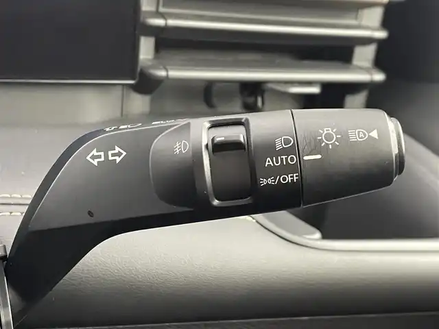 日産 セレナ ハイウェイスター V 大分県 2022(令4)年 7.7万km パールⅡ 純正ナビ/（AM/FM/BT/フルセグTV）/インテリジェントクルーズコントロール/バックカメラ/アラウンドビューモニター/ブラインドスポットモニター/両側パワースライドドア/ビルトインETC/クリアランスソナー/LEDライト/オートパーキングブレーキ/純正16インチアルミホイール/横滑り防止装置/衝突被害軽減システム/ウインカーミラー/スペアキー×１/取扱説明書/保証書
