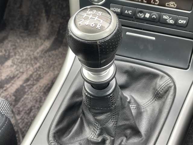 スバル レガシィ Ｂ４ 3．0R スペックB 道南・函館 2005(平17)年 6.2万km オブシディアンブラックパール マッキントッシュサウンド/夏冬タイヤ/ＥＴＣ/フロントワイパーデアイサー/ＣＤ・ＭＤプレイヤー/寒冷地仕様/ＨＩＤヘッドライト/電格ミラー/純正アルミホイール/リモコンキ/保証書・記録簿