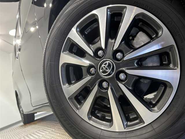 トヨタ エスクァイア ハイブリッド Gi プレミアムパッケージ 愛知県 2018(平30)年 5.3万km スパークリングブラックパールクリスタルシャイン 純正９インチナビ/フリップダウンモニター/両側パワースライドドア/衝突軽減ブレーキ/レーンキープアシスト/先行車発進告知/クルーズコントロール/ハンドルヒーター/シートヒーター/ハーフレザー/ドライブレコーダー/ビルトインＥＴＣ２．０/AC100V1500W/アクセサリーソケット/純正15インチアルミホイール