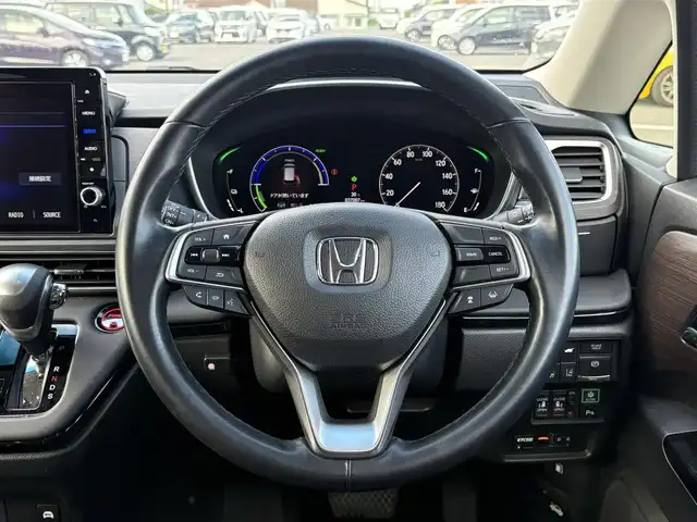 ホンダ オデッセイ ハイブリッド e:HEVアブソルート EX 大分県 2021(令3)年 3.7万km プラチナホワイトパール ・純正ナビ(CD/DVD/BT/SD/USB/HDMI/AppleCarPlay)/・フルセグテレビ/・全方位カメラ/・フリップダウンモニター/・両側パワースライドドア/・ドライブレコーダー/・ET2.0/・AC100V/・駐車支援/・テレビキャンセラー/・レーダークルーズコントロール/・ホンダセンシング/・コーナーセンサー/・パワーシート/・シートヒーター/・電動リアゲート/・ブレーキホールド