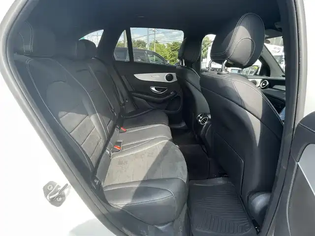 メルセデス・ベンツ ＧＬＣ２５０ 4マチック スポーツ 神奈川県 2016(平28)年 5.2万km ポーラホワイト 安全機能装置/・衝突軽減システム/・レーンキープアシスト/・コーナーセンサー/・全周囲モニター/可変速度リミッター/ルーフレール/純正１９インチAW/パワーバックドア/全席シートヒーター/パワーシート/ハーフレザーシート/パドルシフト/カーテンエアバッグ/サイドエアバッグ/純正ナビ/CD/FM/AM/BT/フルセグTV/SD/USB/前後ドラレコ/ETC/LEDヘッドライト/ファグランプ