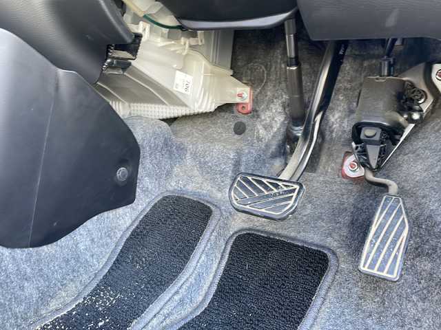 スズキ アルト F 岩手県 2020(令2)年 1.9万km ピュアレッド リモコンキー/エアコン/オーディオ/（AM/FM/CD/AUX）/ベンチシート/純正フロアマット/シートヒーター/純正AW/コーナーセンサー/横滑り防止/衝突被害軽減