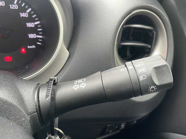 日産 ジューク 15RS タイプV 福島県 2012(平24)年 7.6万km ホワイトパール 純正SDナビ/・型番：MP311D-W/・BT/CD/DVD/AUX/SD/FM/AM/・バックカメラ/ビルトインETC/前後ドライブレコーダー/プッシュスタート/・スマートキー/LEDヘッドライト/・フォグランプ/・ヘッドライトレベライザー/電動格納ミラー/電流ソケット/純正フロアマット/純正ドアバイザー