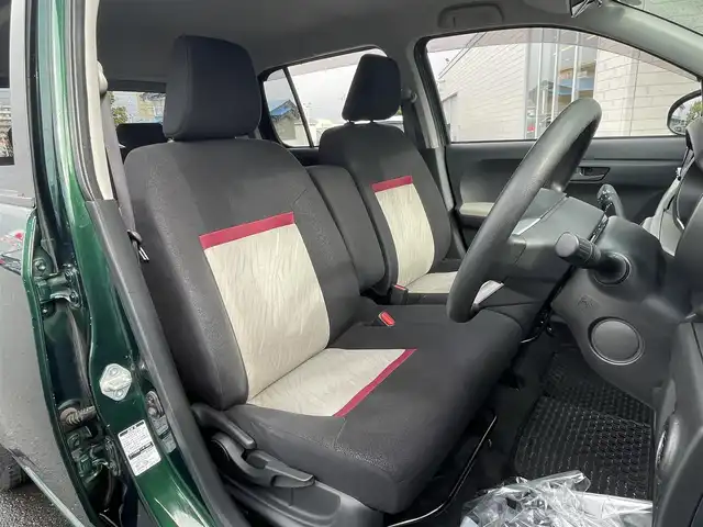 トヨタ パッソ モーダ　S 道央・札幌 2016(平28)年 5.1万km 緑 ・4WD/・寒冷地仕様/・衝突軽減ブレーキ/・社外SDナビ/CD&DVD&フルセグTV/・バックカメラ/・シートヒーター(運転席のみ)/・ステアリングスイッチ/・助手席シートアンダートレイ/・アイドリングストップ/・ABS/・横滑り防止装置/・盗難防止装置/・オートリトラミラー/・クリアランスソナー(後ろのみ)/・LEDヘッドライト/・フォグランプ/・ドアバイザー/・積込純正AW付冬タイヤ　165/65/R14(溝無)