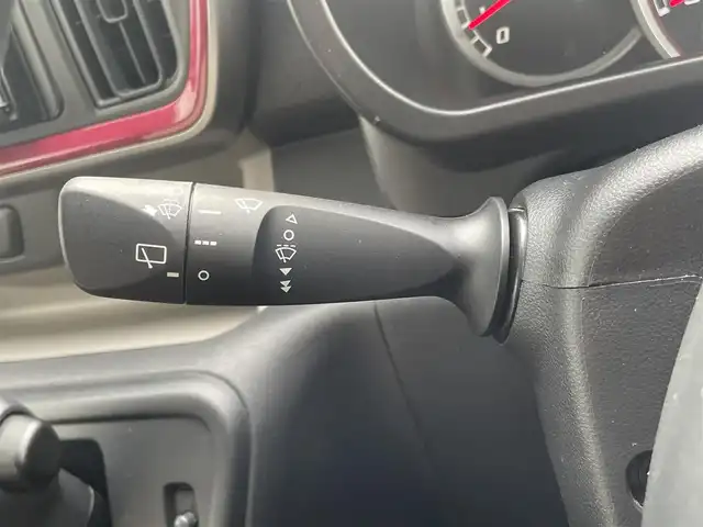 トヨタ パッソ モーダ　S 道央・札幌 2016(平28)年 5.1万km 緑 ・4WD/・寒冷地仕様/・衝突軽減ブレーキ/・社外SDナビ/CD&DVD&フルセグTV/・バックカメラ/・シートヒーター(運転席のみ)/・ステアリングスイッチ/・助手席シートアンダートレイ/・アイドリングストップ/・ABS/・横滑り防止装置/・盗難防止装置/・オートリトラミラー/・クリアランスソナー(後ろのみ)/・LEDヘッドライト/・フォグランプ/・ドアバイザー/・積込純正AW付冬タイヤ　165/65/R14(溝無)