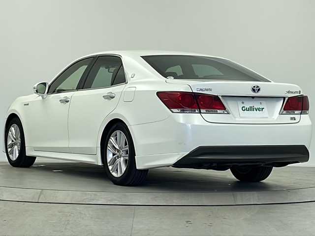 トヨタ クラウン ハイブリッド アスリートS 大阪府 2015(平27)年 5.8万km ホワイトパールクリスタルシャイン 純正８インチHDDナビ/【BT/フルセグTV/AUX/USB/DVD】/サンルーフ/ETC/バックカメラ/衝突被害軽減システム/クルーズコントロール追従無し/アイドリングストップ/オートライト/パワーシートD+N席/純正17インチアルミホイール/純正フロアマット/スマートキー