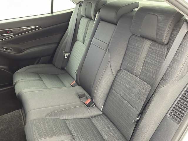 トヨタ クラウン ハイブリッド アスリートS 大阪府 2015(平27)年 5.8万km ホワイトパールクリスタルシャイン 純正８インチHDDナビ/【BT/フルセグTV/AUX/USB/DVD】/サンルーフ/ETC/バックカメラ/衝突被害軽減システム/クルーズコントロール追従無し/アイドリングストップ/オートライト/パワーシートD+N席/純正17インチアルミホイール/純正フロアマット/スマートキー