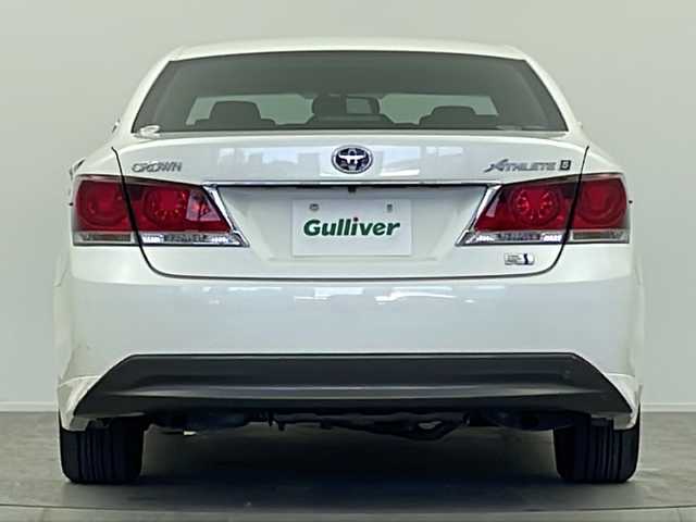 トヨタ クラウン ハイブリッド アスリートS 大阪府 2015(平27)年 5.8万km ホワイトパールクリスタルシャイン 純正８インチHDDナビ/【BT/フルセグTV/AUX/USB/DVD】/サンルーフ/ETC/バックカメラ/衝突被害軽減システム/クルーズコントロール追従無し/アイドリングストップ/オートライト/パワーシートD+N席/純正17インチアルミホイール/純正フロアマット/スマートキー