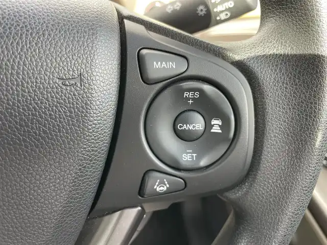 ホンダ フリード ハイブリット G ホンダセンシング 千葉県 2017(平29)年 3.2万km マンダリンゴールドM ホンダセンシング/・衝突軽減ブレーキ/レーンキープアシスト/・レーダークルーズコントロール/誤発進抑制/・先行車発進お知らせ/標識認識機能/純正ディスプレイオーディオ/・ワンセグ/BT/CD/USB/バックカメラ/ステアリングスイッチ/ETC/両側パワースライドドア/LEDヘッドライト/オートライト/スマートキー/プッシュスタート/純正フロアマット/純正15インチホイール