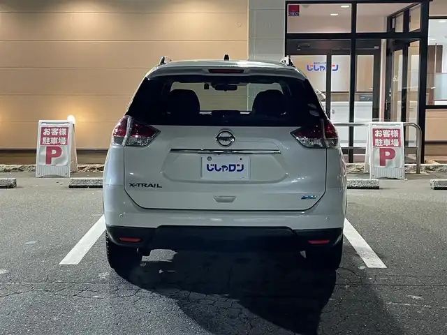 日産 エクストレイル 20X 青森県 2015(平27)年 9.9万km ブリリアントホワイトパール (株)IDOMが運営する【じしゃロン青森店】の自社ローン専用車両になりますこちらは現金、またはオートローンご利用時の価格です。自社ローンご希望の方は別途その旨お申付け下さい。/４ＷＤ/ルーフレール/純正メモリーナビ/　AM/FM/CD/BT/フルセグＴＶ/バックカメラ/純正ドライブレコーダー/純正ビルトインＥＴＣ/衝突被害軽減システム/レーダーオートクルーズ/横滑り防止装置/アイドリングストップ/合皮シート/シーターヒーター(D/N)/コーナーセンサー/オートライト/ＬＥＤヘッドライト/フォグランプ/ドアバイザー/社外１７インチアルミホイール装着