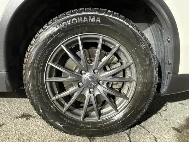 日産 エクストレイル 20X 青森県 2015(平27)年 9.9万km ブリリアントホワイトパール (株)IDOMが運営する【じしゃロン青森店】の自社ローン専用車両になりますこちらは現金、またはオートローンご利用時の価格です。自社ローンご希望の方は別途その旨お申付け下さい。/４ＷＤ/ルーフレール/純正メモリーナビ/　AM/FM/CD/BT/フルセグＴＶ/バックカメラ/純正ドライブレコーダー/純正ビルトインＥＴＣ/衝突被害軽減システム/レーダーオートクルーズ/横滑り防止装置/アイドリングストップ/合皮シート/シーターヒーター(D/N)/コーナーセンサー/オートライト/ＬＥＤヘッドライト/フォグランプ/ドアバイザー/社外１７インチアルミホイール装着