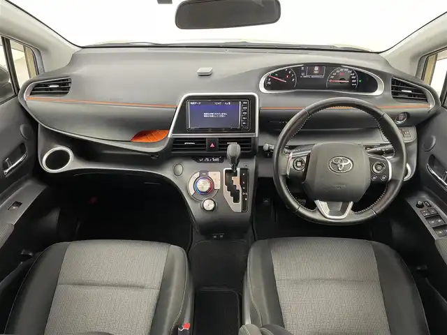 トヨタ シエンタ ファンベースG 埼玉県 2020(令2)年 6.7万km ベージュ 純正ナビ　パノラミックビューモニター　ビルトインＥＴＣ　ドライブレコーダー　セーフティセンス　両側パワースライドドア　ステアリングスイッチ　スマートキー　オートハイビーム　ＬＥＤヘッドライト　地デジ