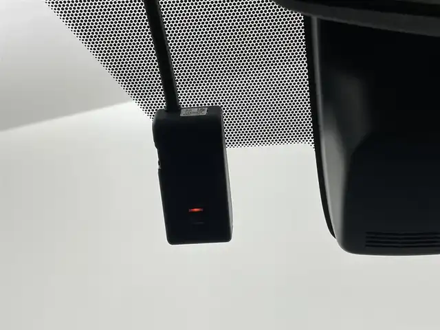 トヨタ シエンタ ファンベースG 埼玉県 2020(令2)年 6.7万km ベージュ 純正ナビ　パノラミックビューモニター　ビルトインＥＴＣ　ドライブレコーダー　セーフティセンス　両側パワースライドドア　ステアリングスイッチ　スマートキー　オートハイビーム　ＬＥＤヘッドライト　地デジ