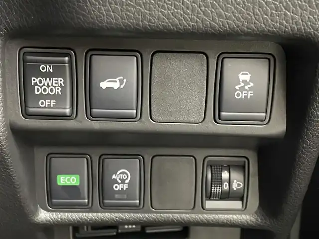 日産 エクストレイル 20Xi 埼玉県 2020(令2)年 3.7万km ブリリアントホワイトパール プロパイロット　純正ナビ　アラウンドビューモニター　レーダークルーズコントロール　デジタルインナーミラー　ミラーヒーター　シートヒーター　純正アルミホイール　オートライト　ＬＥＤヘッドライト　地デジ