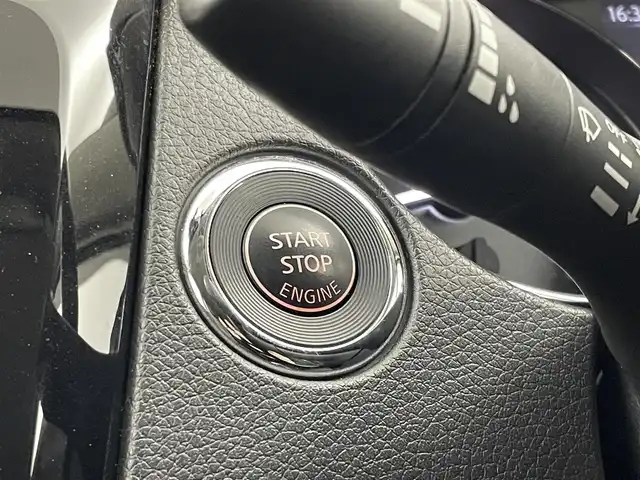 日産 エクストレイル 20Xi 埼玉県 2020(令2)年 3.7万km ブリリアントホワイトパール プロパイロット　純正ナビ　アラウンドビューモニター　レーダークルーズコントロール　デジタルインナーミラー　ミラーヒーター　シートヒーター　純正アルミホイール　オートライト　ＬＥＤヘッドライト　地デジ