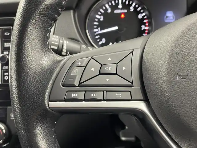 日産 エクストレイル 20Xi 埼玉県 2020(令2)年 3.7万km ブリリアントホワイトパール プロパイロット　純正ナビ　アラウンドビューモニター　レーダークルーズコントロール　デジタルインナーミラー　ミラーヒーター　シートヒーター　純正アルミホイール　オートライト　ＬＥＤヘッドライト　地デジ