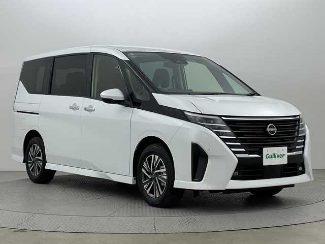 日産 セレナ e－パワー ハイウェイスター V 新潟県 2025(令7)年 0.1千km プリズムホワイト フリップダウンモニター/純正ナビ/　　フルセグ/BT/FM/AM/アラウンドビューモニター/レーダークルーズコントロール/両側パワースライドドア/LEDオートライト/オートハイビーム/純正16インチアルミホイール/ステアリングスイッチ/BSM/デジタルインナーミラー/置くだけ充電/スマートキー
