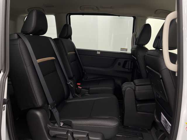 日産 セレナ e－パワー ハイウェイスター V 新潟県 2025(令7)年 0.1千km プリズムホワイト フリップダウンモニター/純正ナビ/　　フルセグ/BT/FM/AM/アラウンドビューモニター/レーダークルーズコントロール/両側パワースライドドア/LEDオートライト/オートハイビーム/純正16インチアルミホイール/ステアリングスイッチ/BSM/デジタルインナーミラー/置くだけ充電/スマートキー